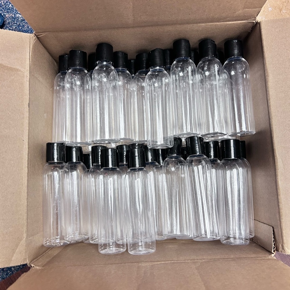 Lot of 40 Uline Cosmo Bottles 4 oz Disc Top Cap NEW